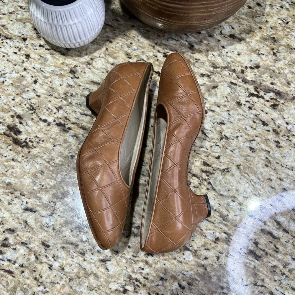 Chanel Quilted Tan Brown Leather Almond Toe Pumps 36 100% Authentic